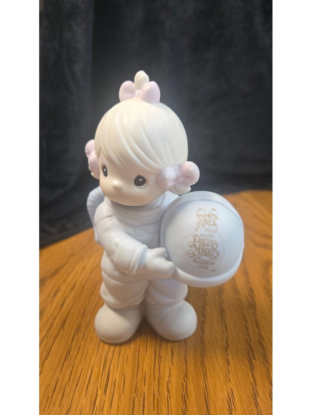 Precious Moments Astronaut Figurine 'The Club That's Out of This World' 1991